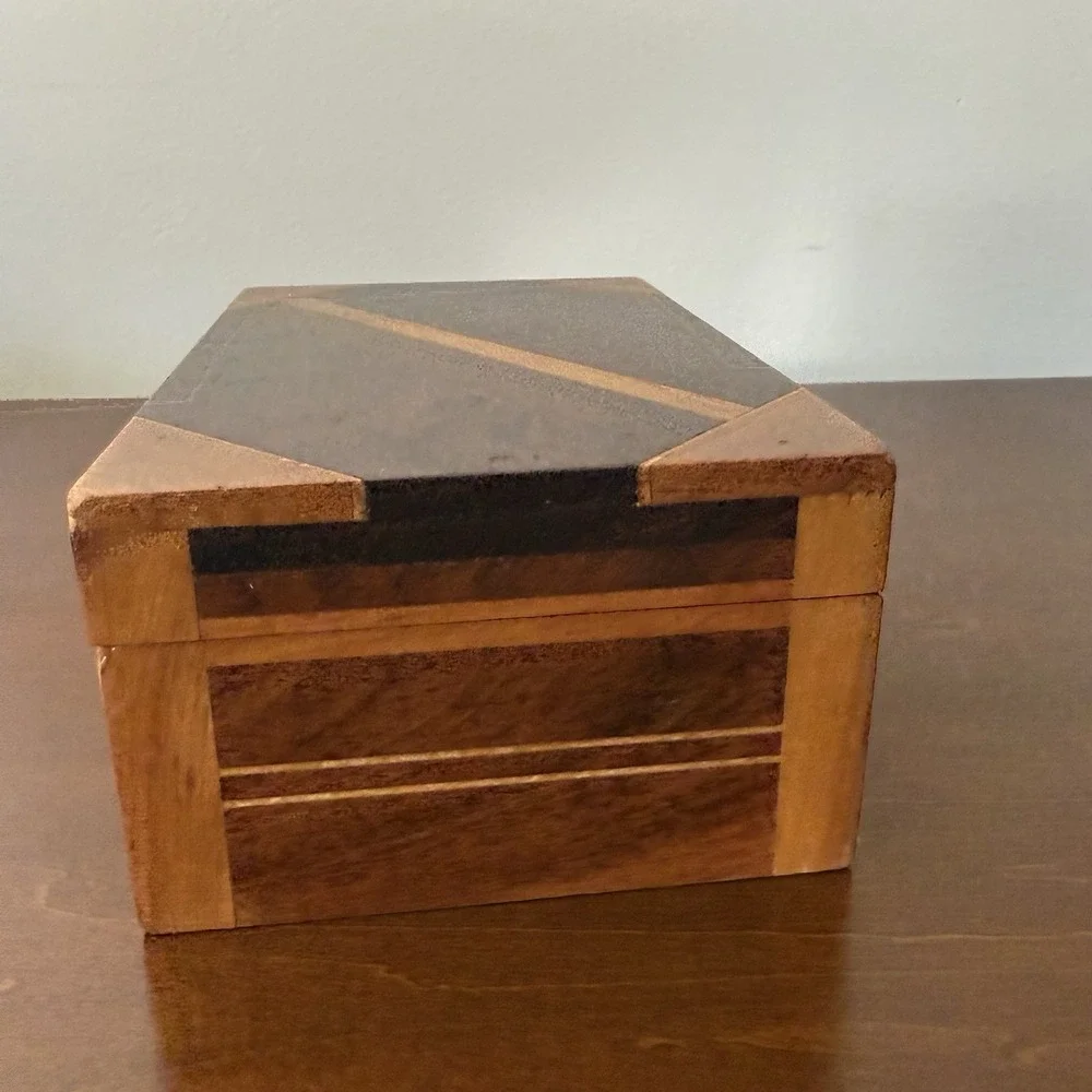 Vintage Wooden Inlay Hinged Keepsake Jewelry Box Velvet Lined Geometric Mother